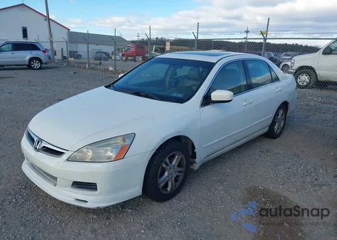 2006 Honda Accord 2.4 Ex from USA, damaged, VIN 1HGCM55856A053391